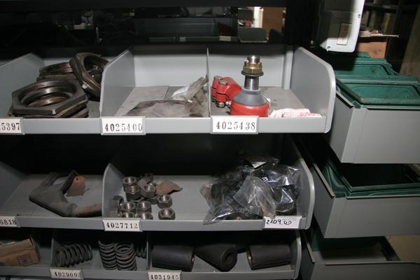 1#3881 Stock di ricambi e accessori per auto e per  veicoli industriali in vendita - foto 120