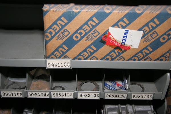 1#3881 Stock di ricambi e accessori per auto e per  veicoli industriali in vendita - foto 122