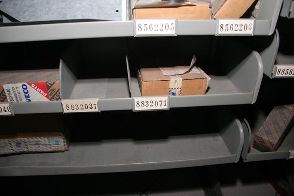 1#3881 Stock di ricambi e accessori per auto e per  veicoli industriali in vendita - foto 159