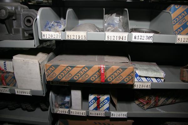1#3881 Stock di ricambi e accessori per auto e per  veicoli industriali in vendita - foto 167