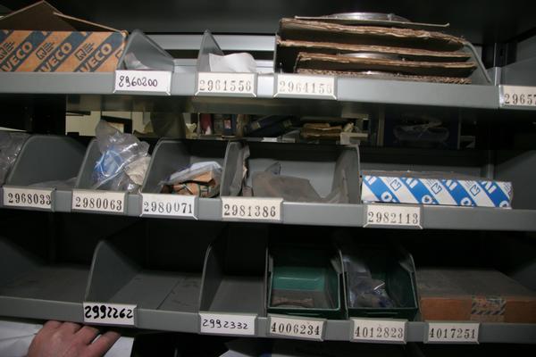 1#3881 Stock di ricambi e accessori per auto e per  veicoli industriali in vendita - foto 179
