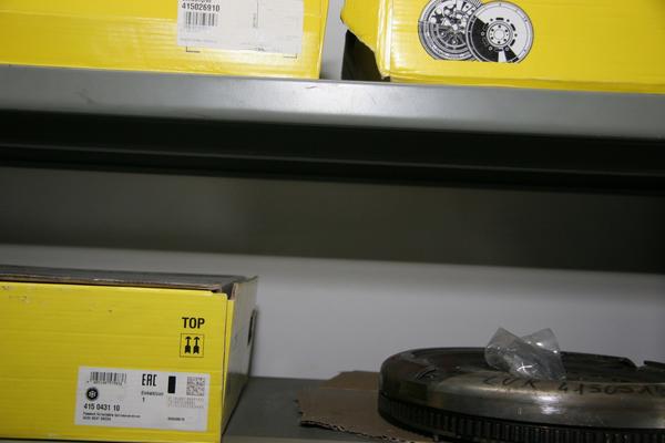 1#3881 Stock di ricambi e accessori per auto e per  veicoli industriali in vendita - foto 192