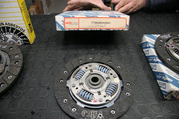 1#3881 Stock di ricambi e accessori per auto e per  veicoli industriali in vendita - foto 199