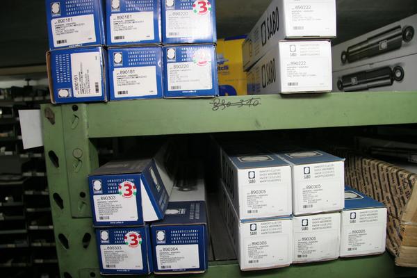 1#3881 Stock di ricambi e accessori per auto e per  veicoli industriali in vendita - foto 240