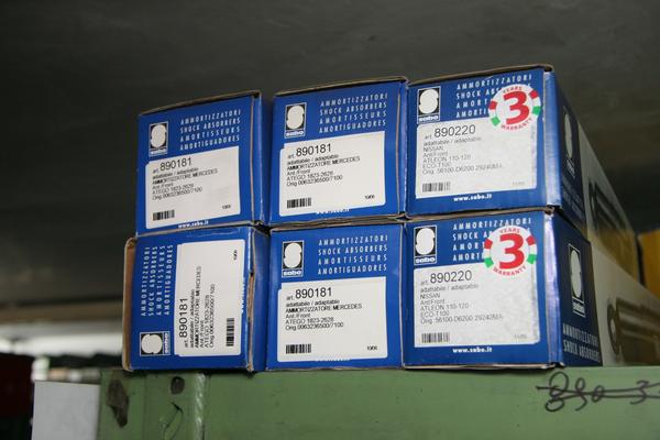 1#3881 Stock di ricambi e accessori per auto e per  veicoli industriali in vendita - foto 242