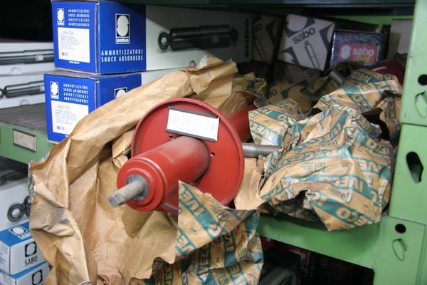 1#3881 Stock di ricambi e accessori per auto e per  veicoli industriali in vendita - foto 273