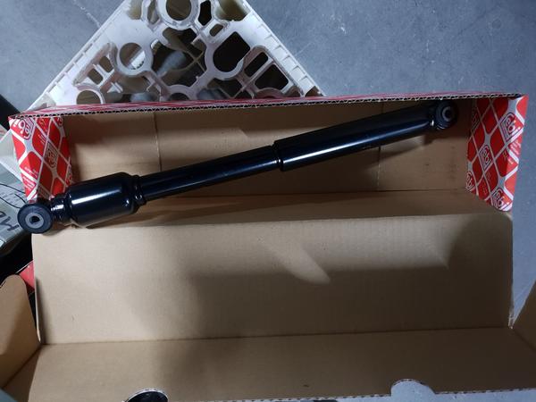 2#3881 Ricambi auto Bosch Renault Mercedes e varie in vendita - foto 10