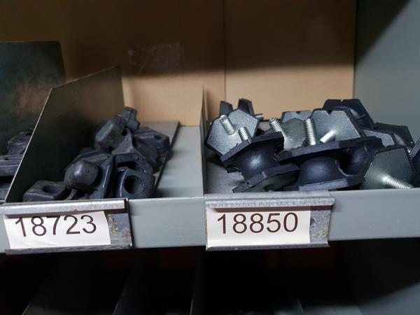 2#3881 Ricambi auto Bosch Renault Mercedes e varie in vendita - foto 22