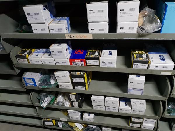 2#3881 Ricambi auto Bosch Renault Mercedes e varie in vendita - foto 31