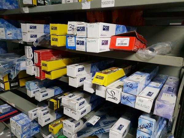 2#3881 Ricambi auto Bosch Renault Mercedes e varie in vendita - foto 37