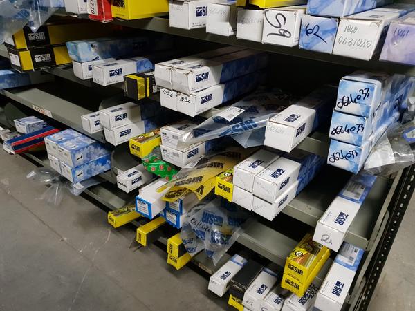 2#3881 Ricambi auto Bosch Renault Mercedes e varie in vendita - foto 38