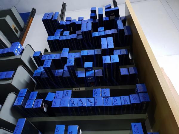 2#3881 Ricambi auto Bosch Renault Mercedes e varie in vendita - foto 41