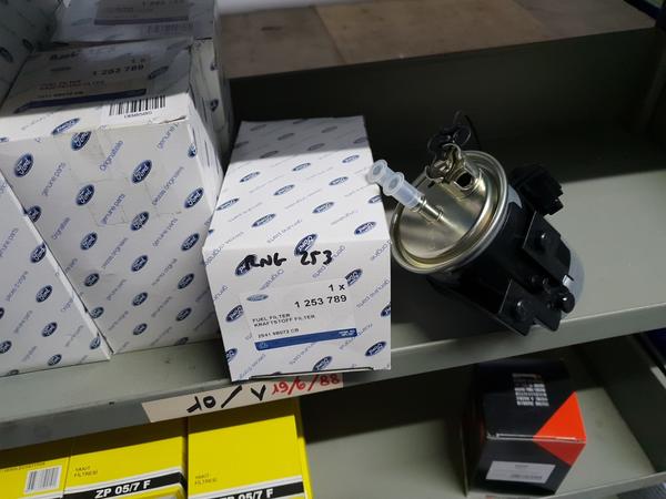 2#3881 Ricambi auto Bosch Renault Mercedes e varie in vendita - foto 47