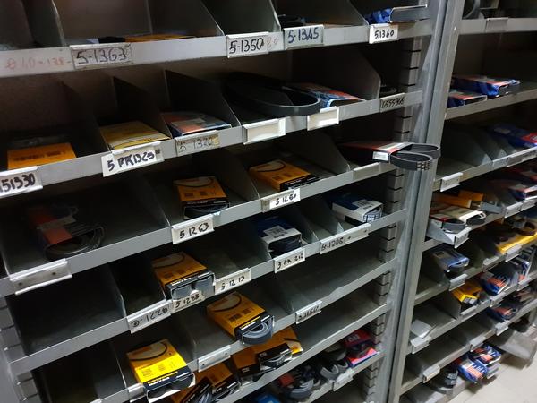 2#3881 Ricambi auto Bosch Renault Mercedes e varie in vendita - foto 51