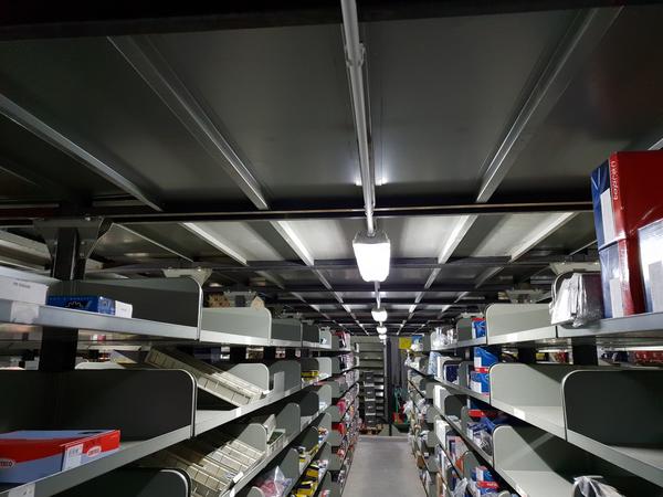 2#3881 Ricambi auto Bosch Renault Mercedes e varie in vendita - foto 56