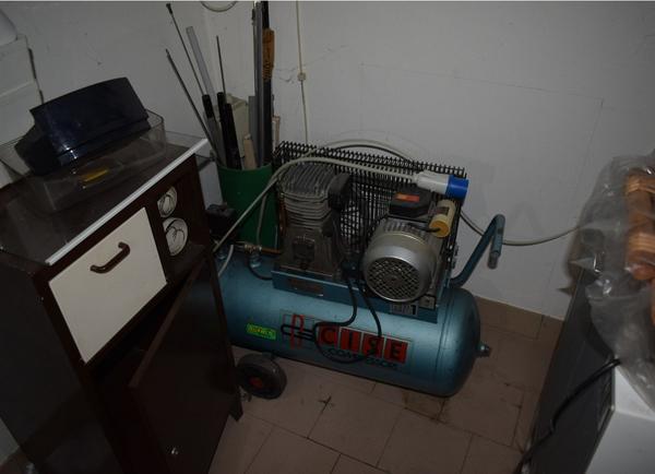1#3884 Abbigliamento e macchine da cucire Rimoldi in vendita - foto 6