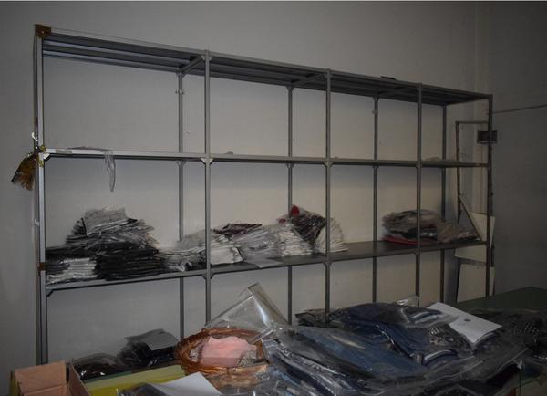 1#3884 Abbigliamento e macchine da cucire Rimoldi in vendita - foto 16