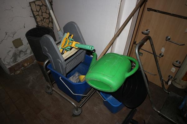 117#3894 Scaffalature e rimanenze materiale edile in vendita - foto 43