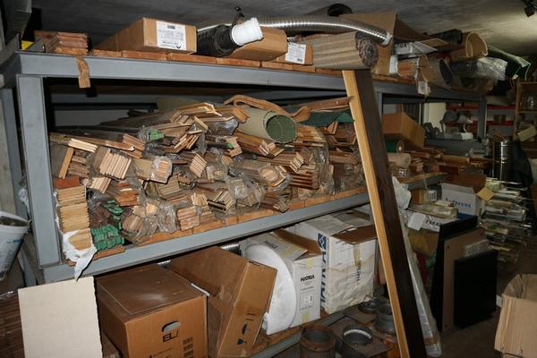 117#3894 Scaffalature e rimanenze materiale edile in vendita - foto 86