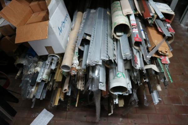 117#3894 Scaffalature e rimanenze materiale edile in vendita - foto 94