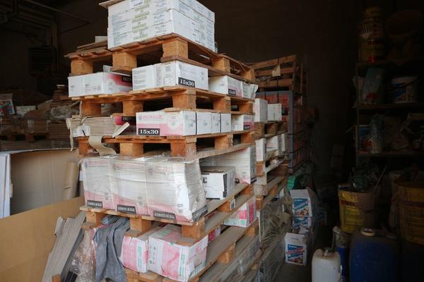 157#3894 Scaffalatura leggera e rimanenze materiale edile in vendita - foto 8