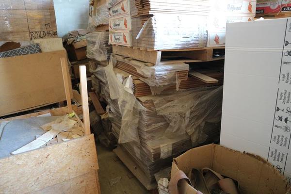 157#3894 Scaffalatura leggera e rimanenze materiale edile in vendita - foto 11