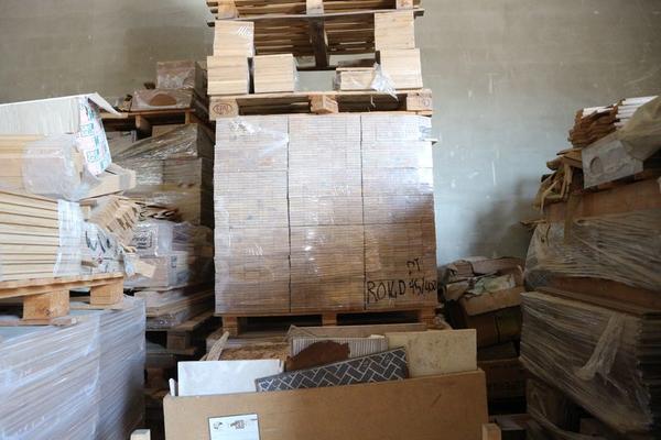 157#3894 Scaffalatura leggera e rimanenze materiale edile in vendita - foto 14