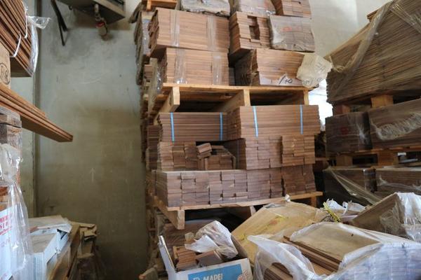 157#3894 Scaffalatura leggera e rimanenze materiale edile in vendita - foto 20