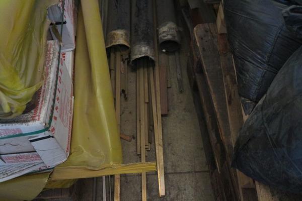 157#3894 Scaffalatura leggera e rimanenze materiale edile in vendita - foto 22