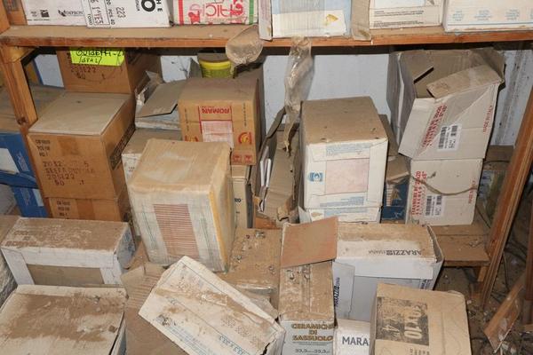 167#3894 Scaffalatura leggera e rimanenze materiale edile in vendita - foto 29