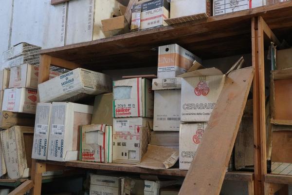 167#3894 Scaffalatura leggera e rimanenze materiale edile in vendita - foto 30