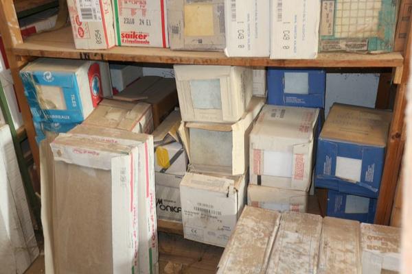167#3894 Scaffalatura leggera e rimanenze materiale edile in vendita - foto 32