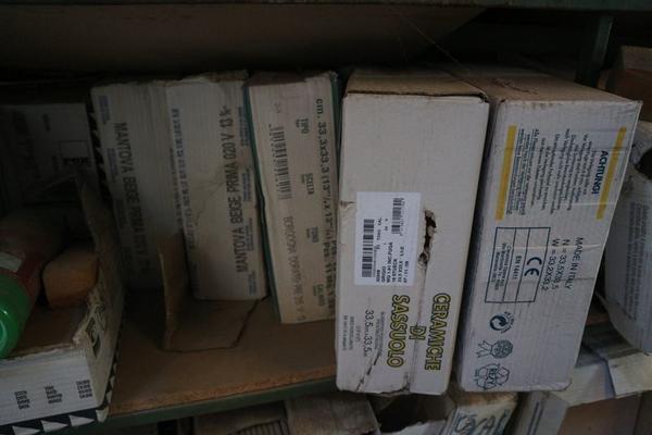 167#3894 Scaffalatura leggera e rimanenze materiale edile in vendita - foto 35