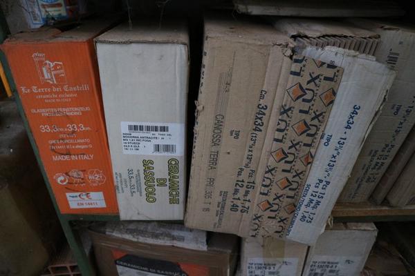 167#3894 Scaffalatura leggera e rimanenze materiale edile in vendita - foto 37