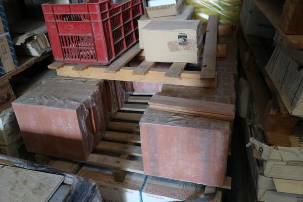 167#3894 Scaffalatura leggera e rimanenze materiale edile in vendita - foto 47