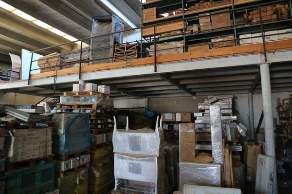 167#3894 Scaffalatura leggera e rimanenze materiale edile in vendita - foto 91