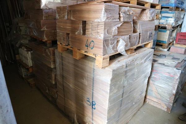 167#3894 Scaffalatura leggera e rimanenze materiale edile in vendita - foto 92
