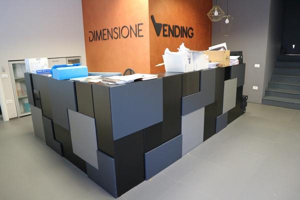 1#3895 Arredi e attrezzature ufficio in vendita - foto 1
