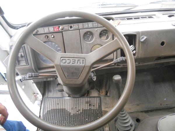 22#3897 Autocarro Iveco in vendita - foto 24
