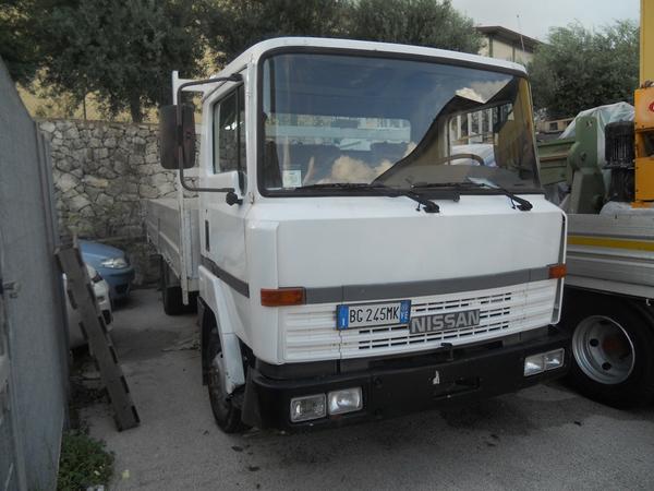 24#3897 Autocarro Nissan in vendita - foto 4