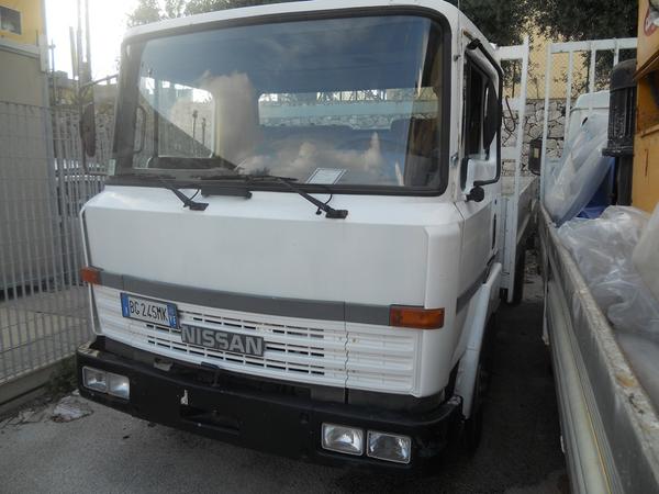 24#3897 Autocarro Nissan in vendita - foto 5
