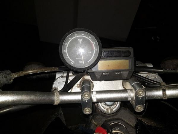 5#3899 Kia Rio e motociclette Yamaha in vendita - foto 5