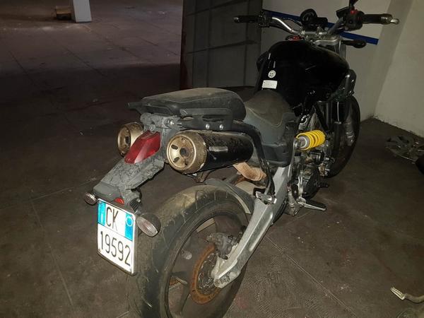 5#3899 Kia Rio e motociclette Yamaha in vendita - foto 10