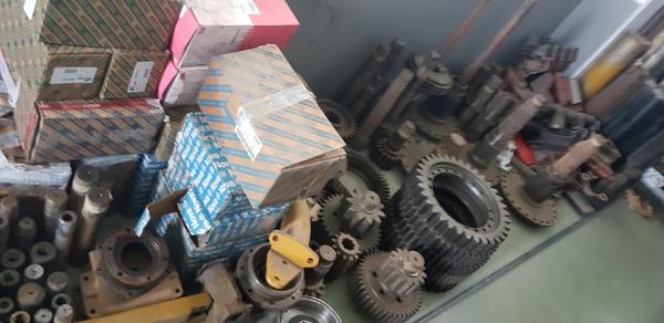 2#3901 Ricambi per veicoli industriali e movimento terra in vendita - foto 44