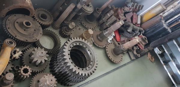 2#3901 Ricambi per veicoli industriali e movimento terra in vendita - foto 45