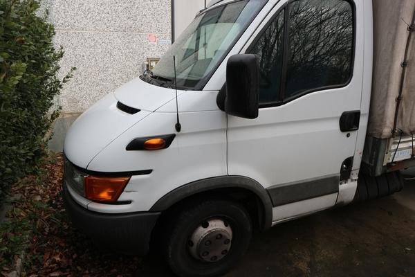 111#3906 Autocarro Iveco in vendita - foto 3