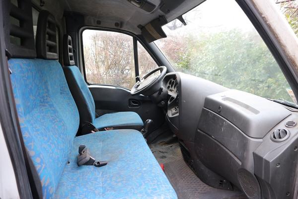 111#3906 Autocarro Iveco in vendita - foto 11
