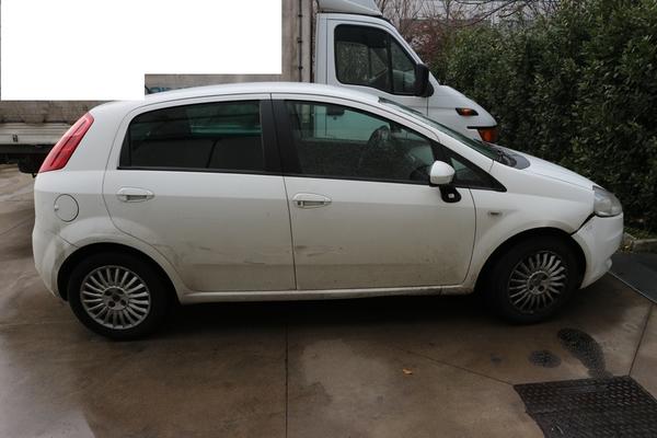 115#3906 Autocarro Fiat Punto in vendita - foto 7
