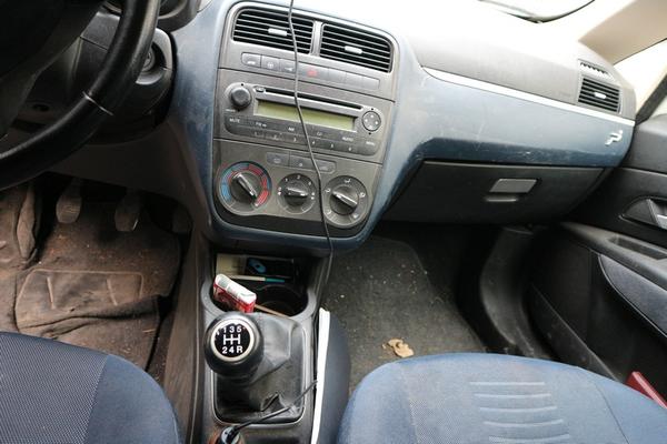 115#3906 Autocarro Fiat Punto in vendita - foto 16