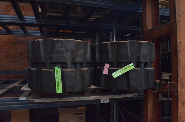 27#3909 Cingoli in gomma Traxter misura 450X76X80 in vendita - foto 1